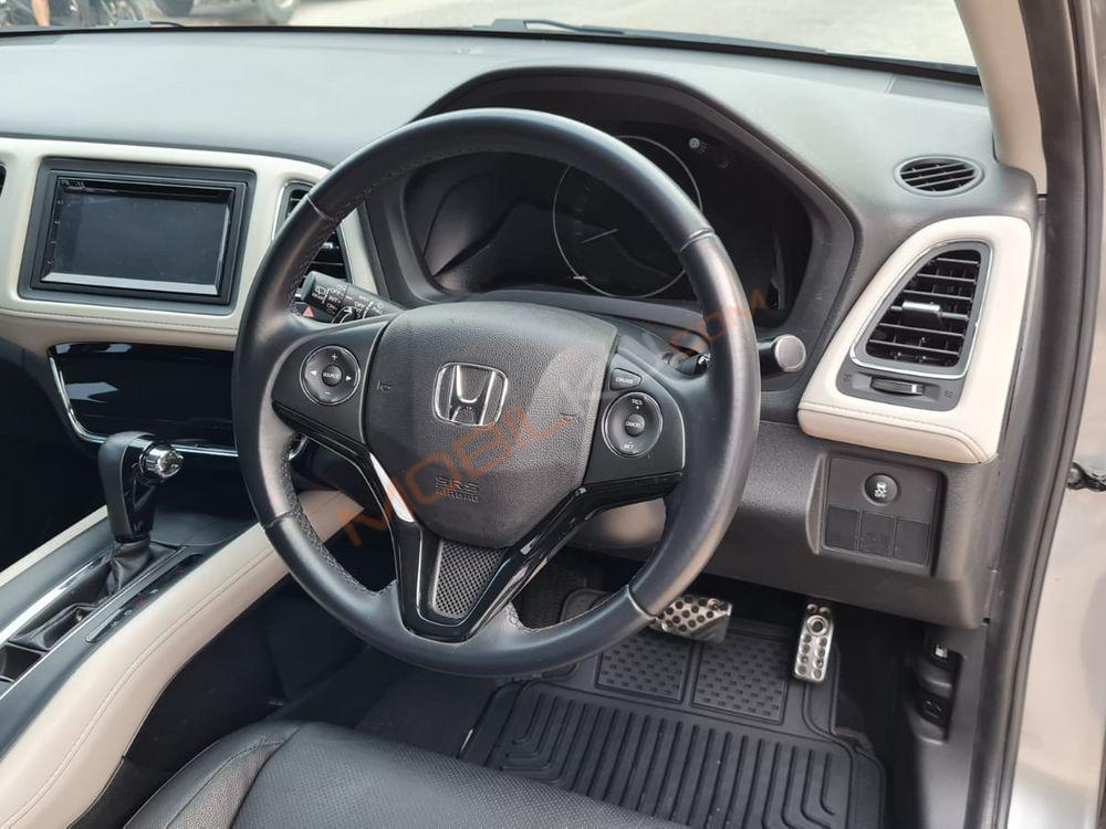 Mobil Honda HR-V 2016