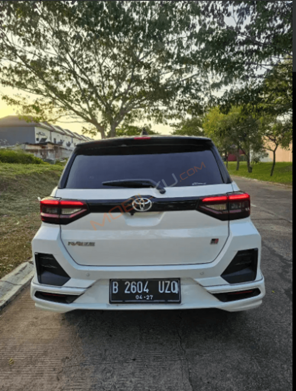 Mobil Toyota Raize 2022