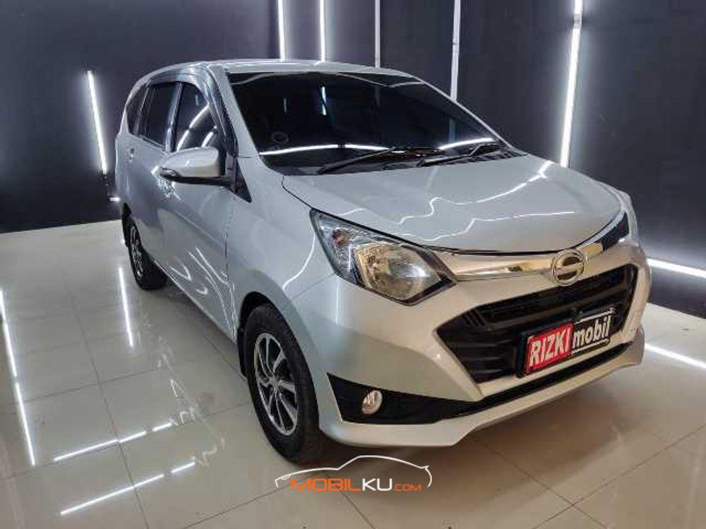 Mobil Toyota Calya 2018