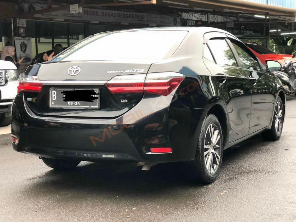 Mobil Toyota Corolla 2018