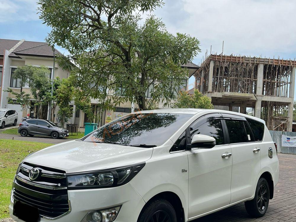 Mobil Toyota Kijang Innova 2019