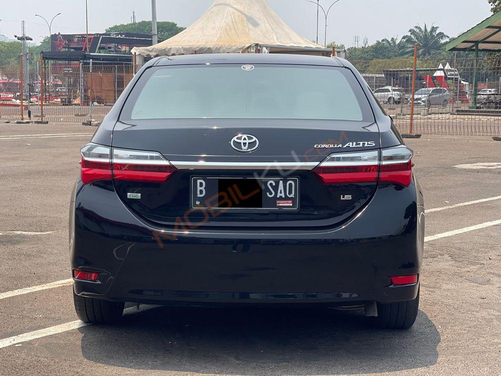 Mobil Toyota Corolla 2018