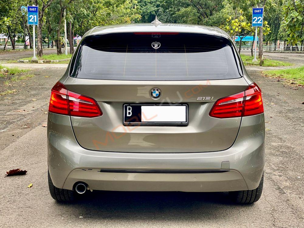 Mobil BMW 2 Series 2015