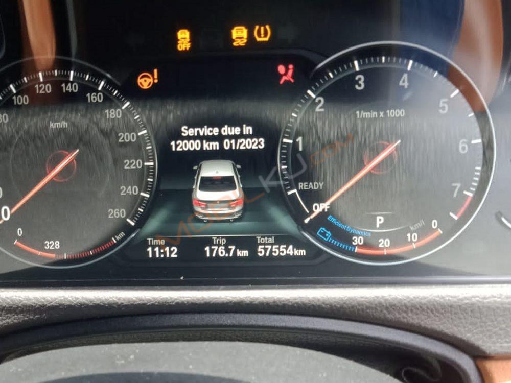 Mobil BMW 3 Series 2018