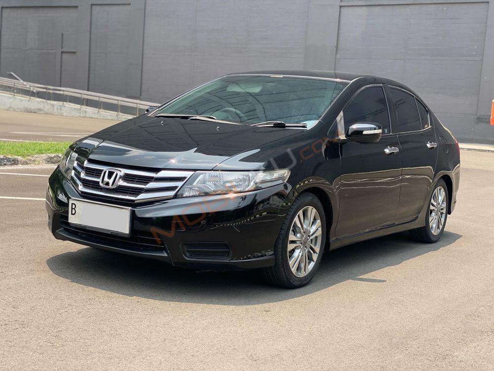 Mobil Honda City Sedan 2012