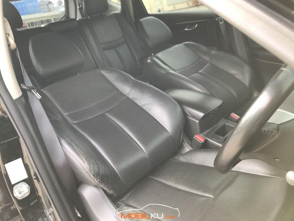 Mobil Nissan X-Trail 2015