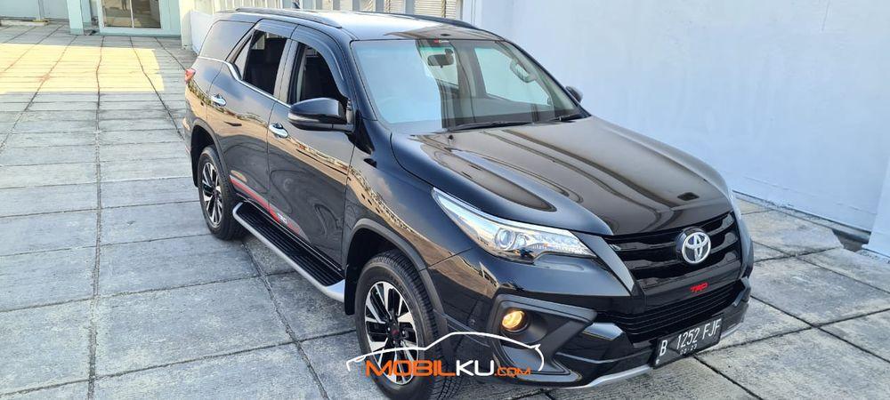 Mobil Toyota Fortuner 2018