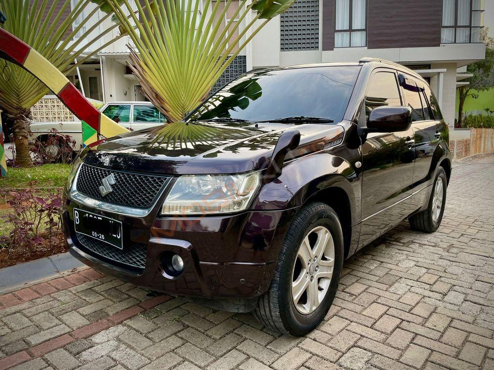 Mobil Suzuki Grand Vitara 2008