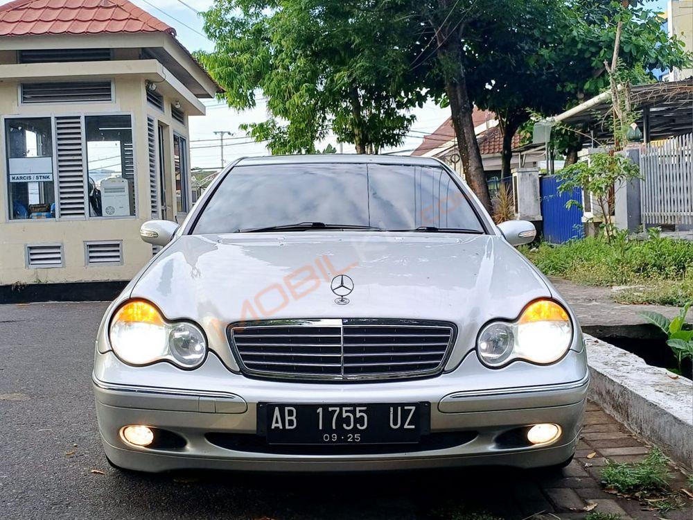 Mobil Mercedes-Benz C-Class 2002