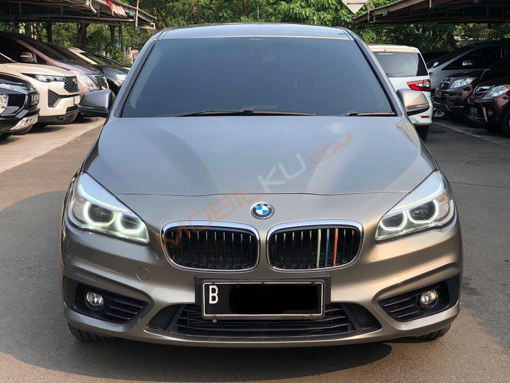 Mobil BMW 2 Series 2015