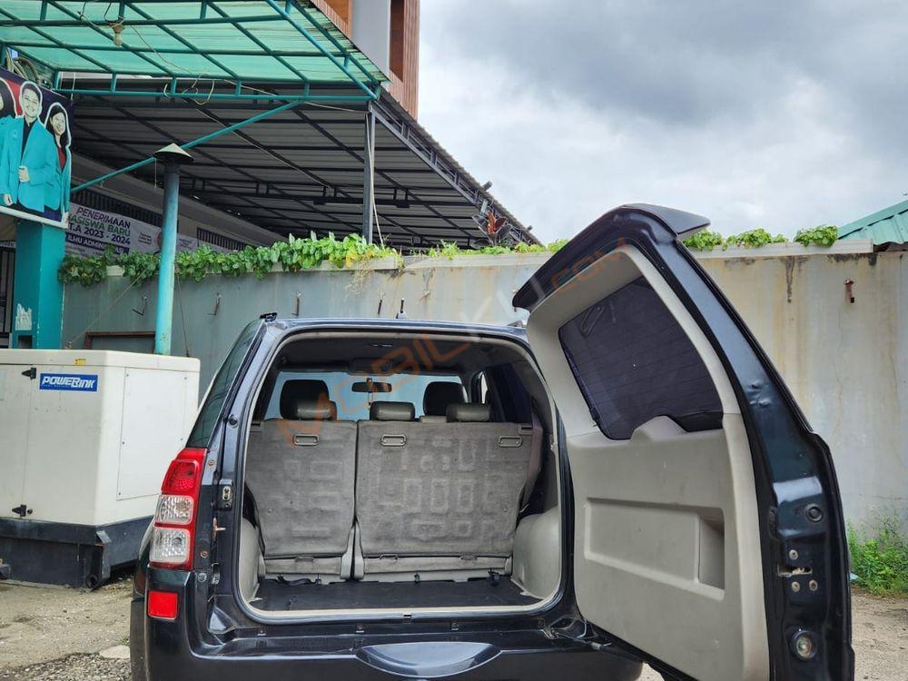 Mobil Suzuki Grand Vitara 2007