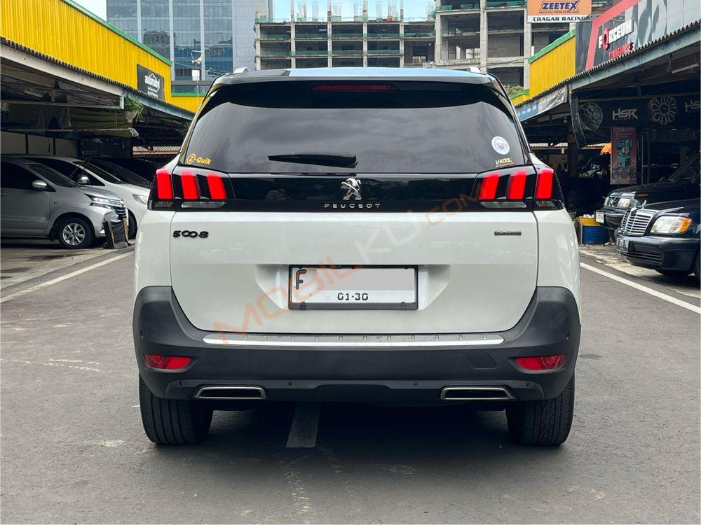 Mobil Peugeot 5008 2019
