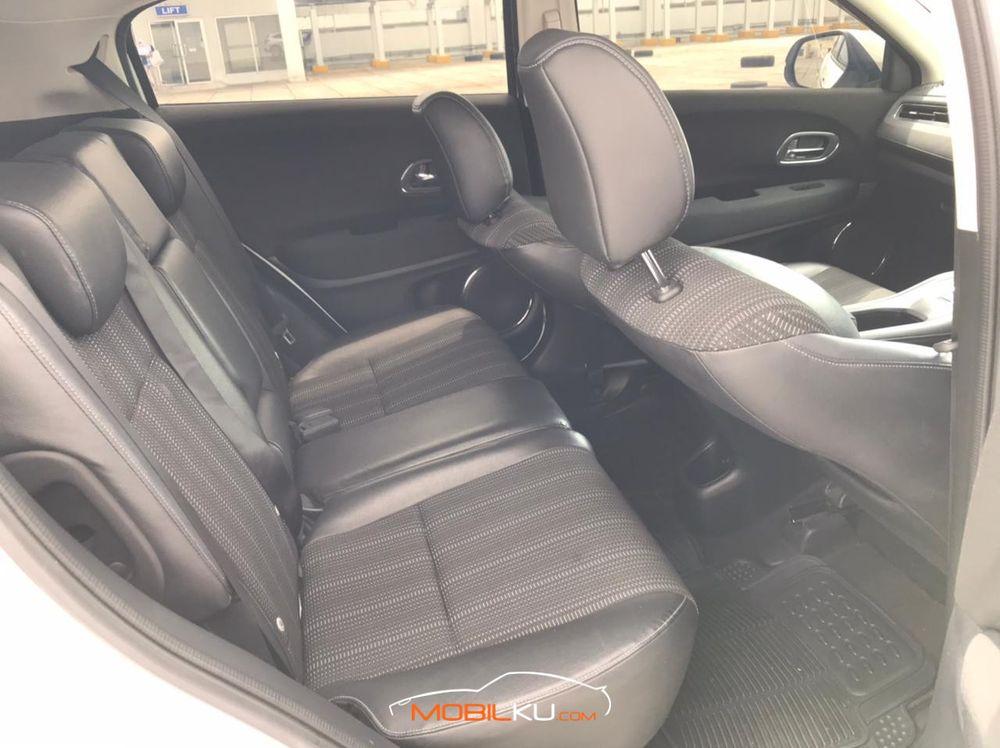 Mobil Honda HR-V 2015