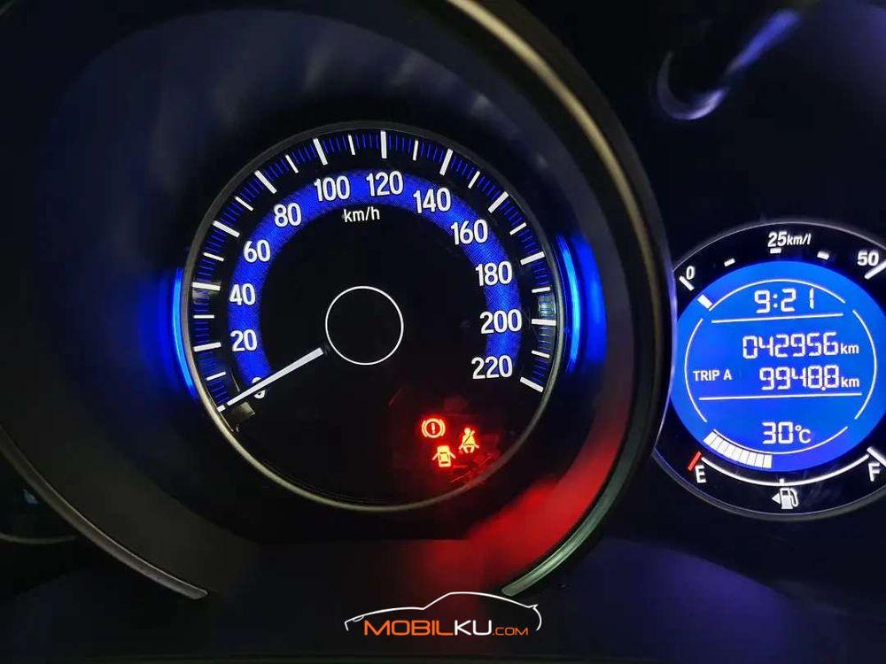 Mobil Honda Jazz 2017