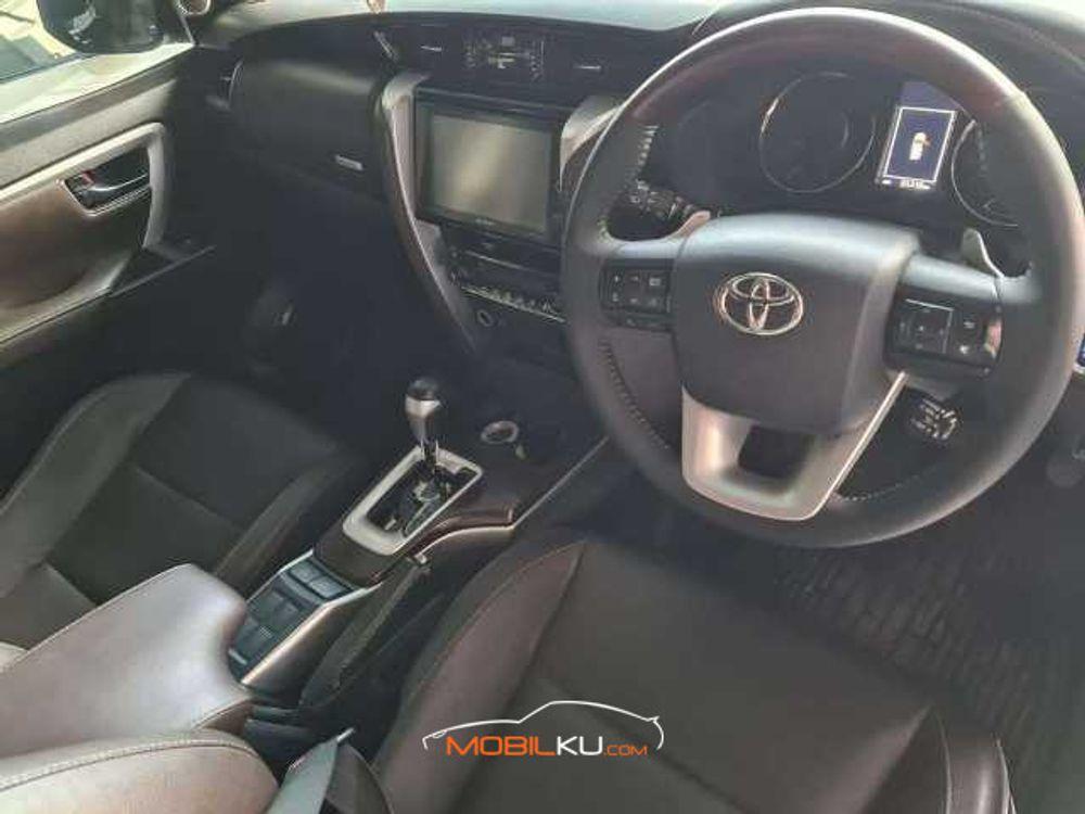 Mobil Toyota Fortuner 2018