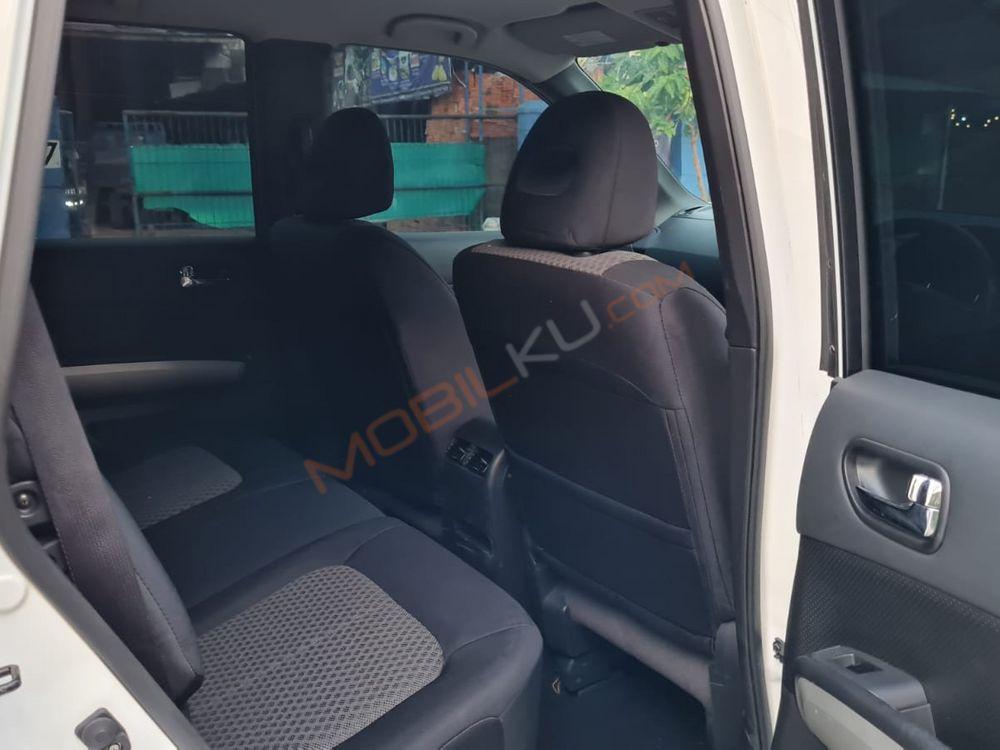 Mobil Nissan X-Trail 2014