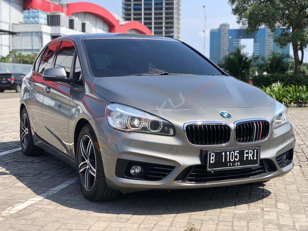 Mobil BMW 2 Series 2015