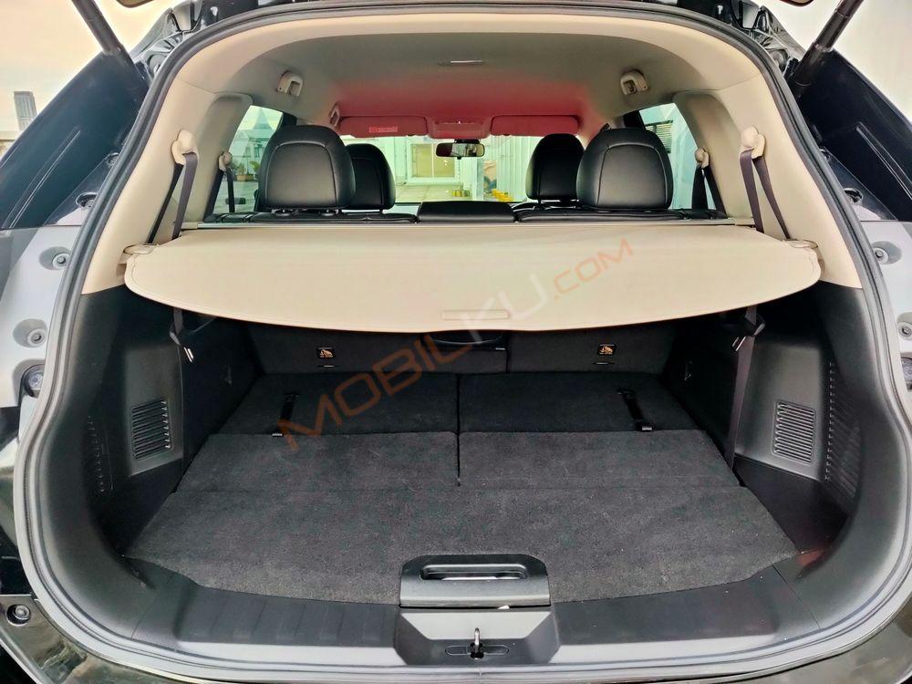 Mobil Nissan X-Trail 2017