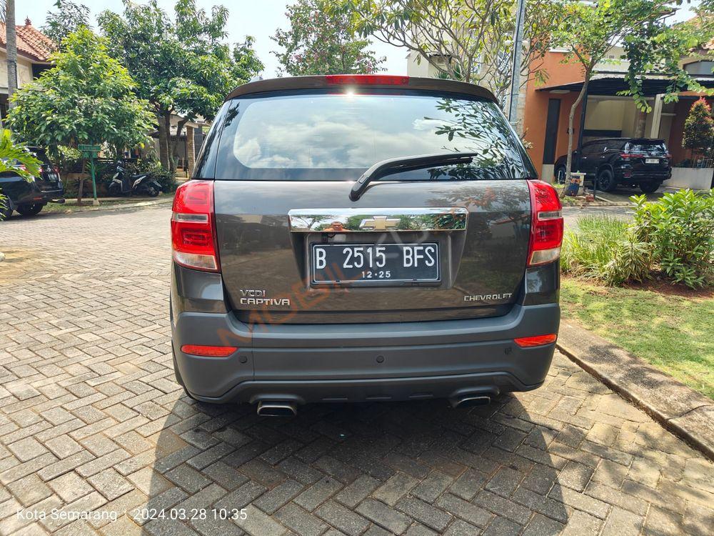 Mobil Chevrolet Captiva 2015