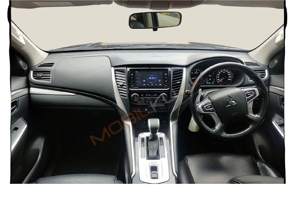 Mobil Mitsubishi Pajero Sport 2020