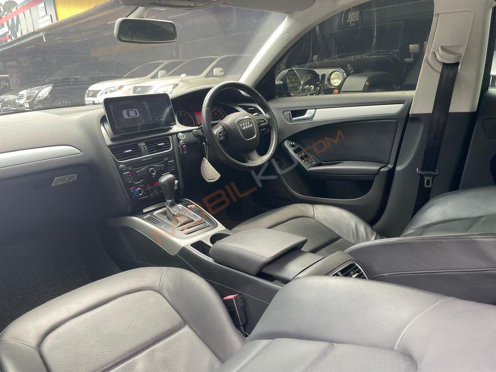 Mobil Audi A4 2010