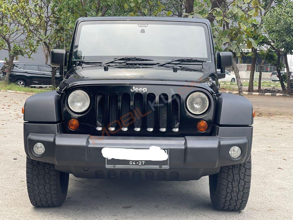 Mobil Jeep Wrangler 2011