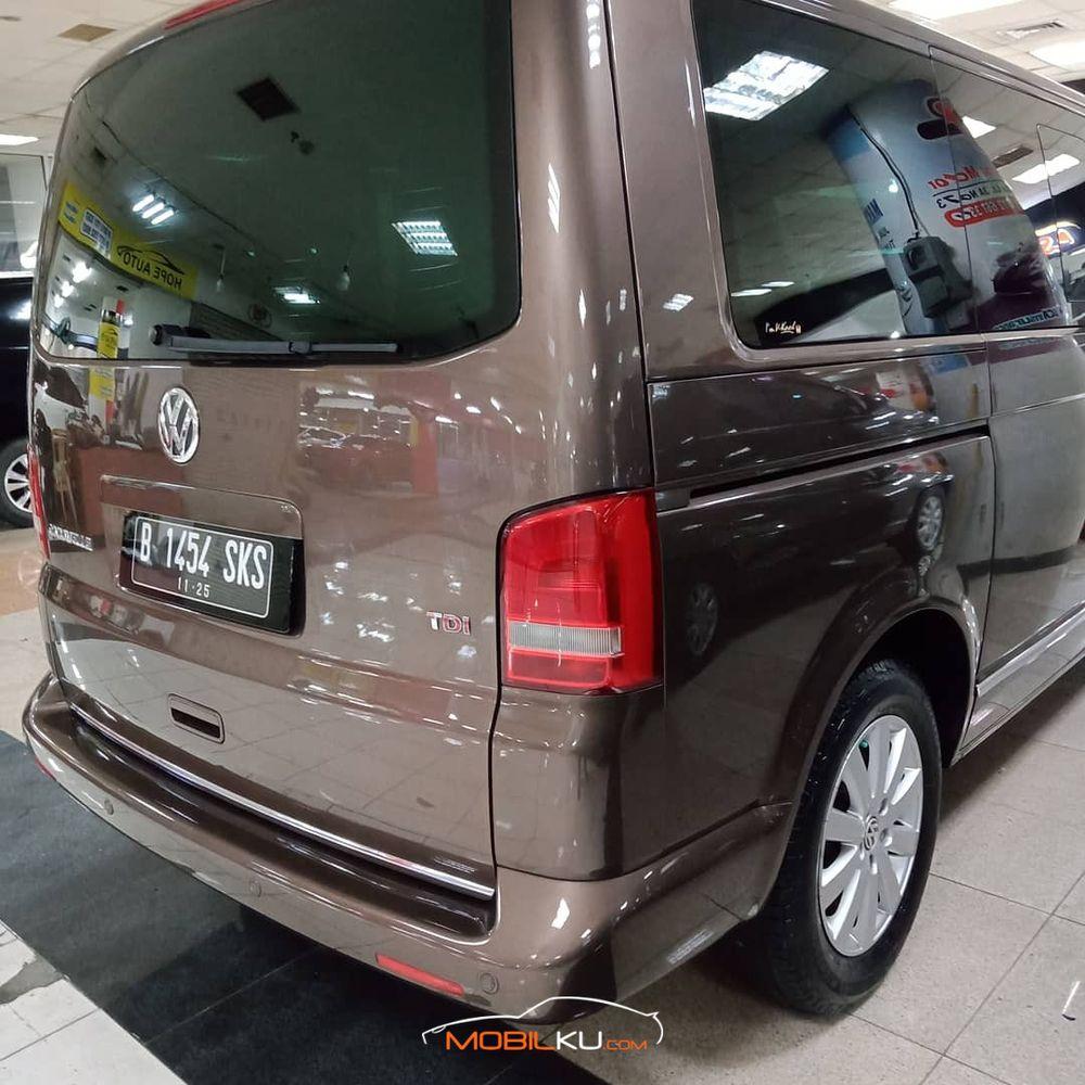 Mobil Volkswagen Caravelle 2010