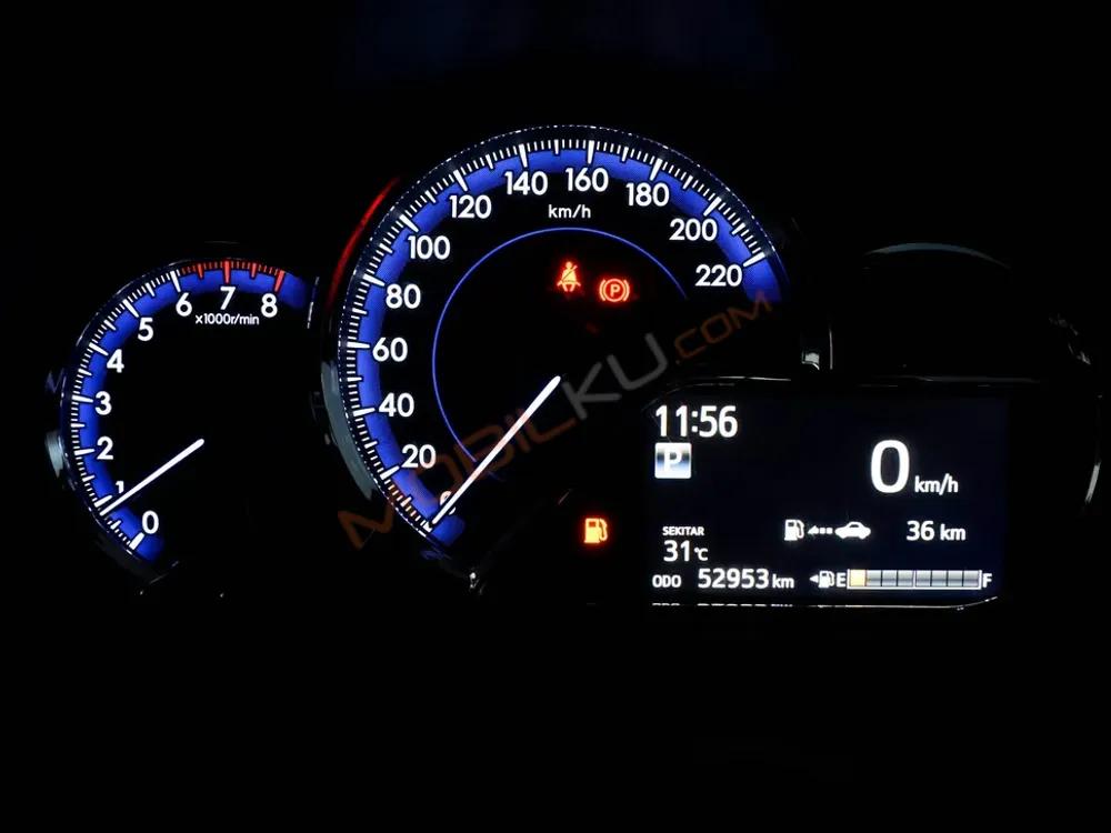 Mobil Toyota Yaris 2019