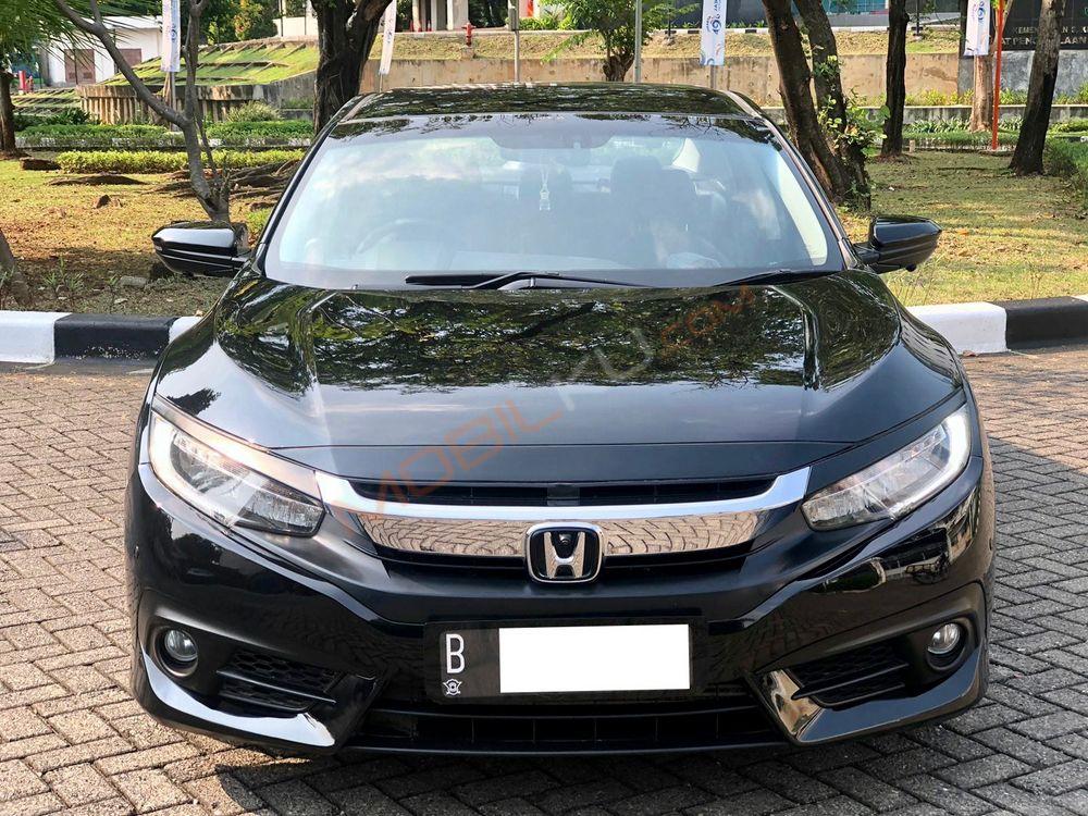 Mobil Honda Civic Sedan 2017