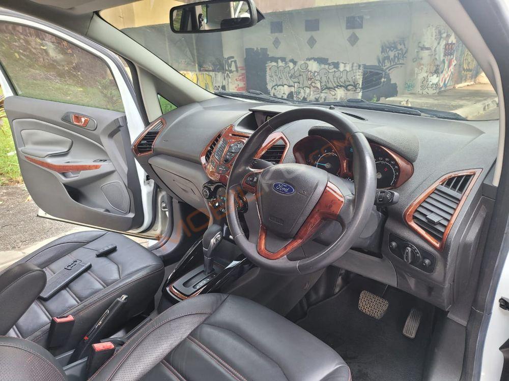 Mobil Ford EcoSport 2015