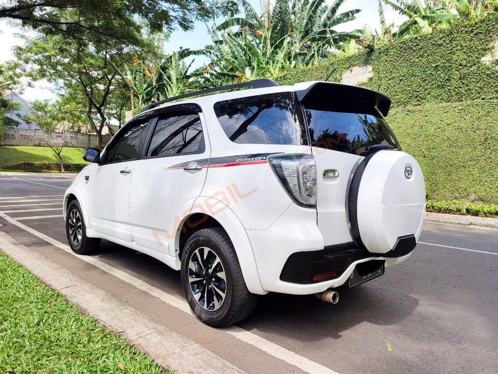 Mobil Daihatsu Terios 2016