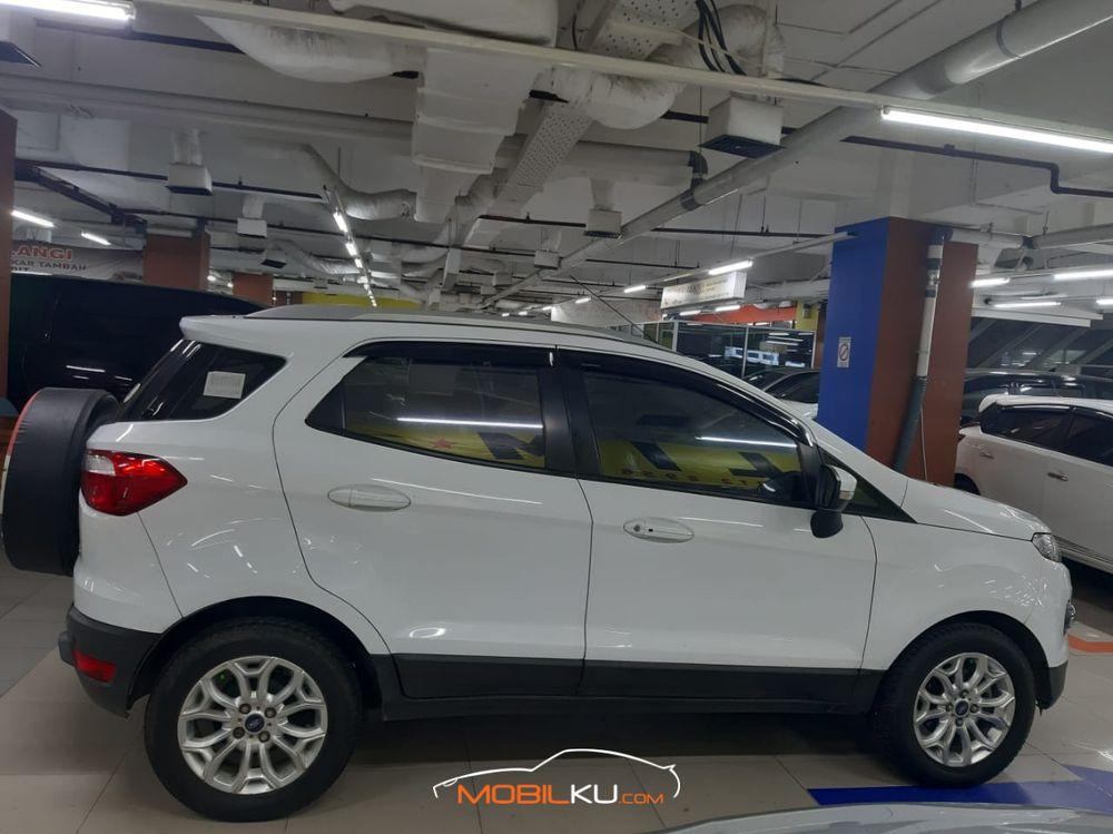 Mobil Ford EcoSport 2014