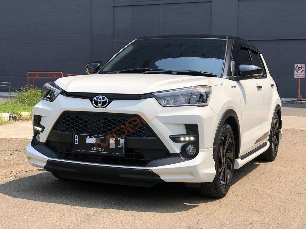 Mobil Toyota Raize 2021
