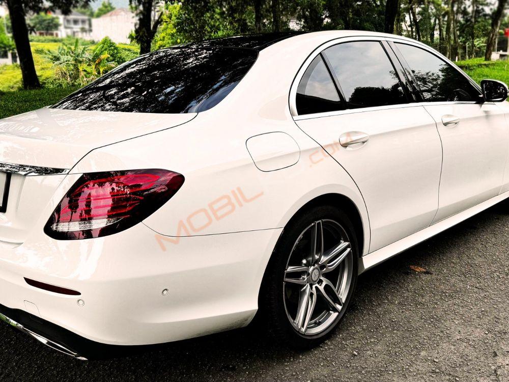 Mobil Mercedes-Benz E-Class 2018