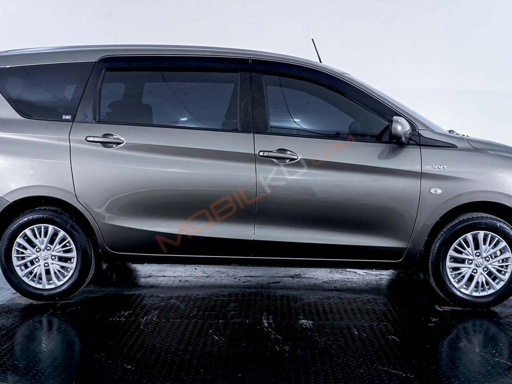 Mobil Suzuki Ertiga 2023