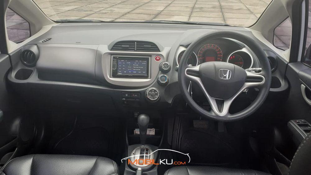 Mobil Honda Jazz 2013