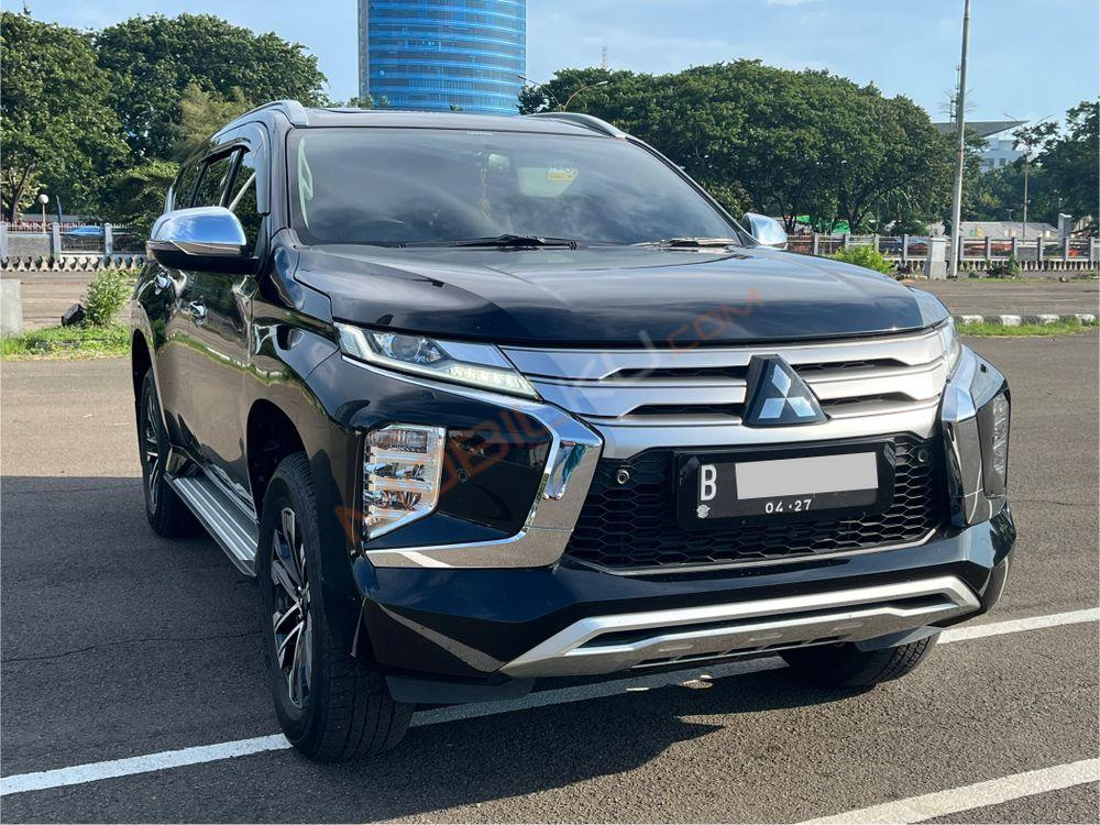 Mobil Mitsubishi Pajero Sport 2022