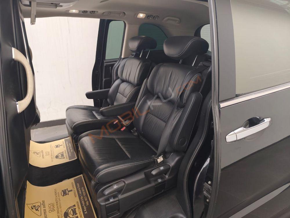 Mobil Honda Odyssey 2018