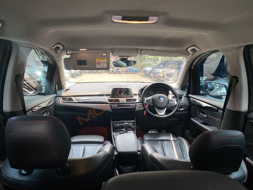 Mobil BMW 2 Series 2015