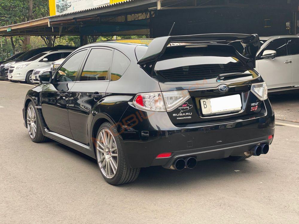 Mobil Subaru Impreza 2013