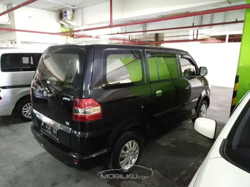 Mobil Suzuki APV 2007