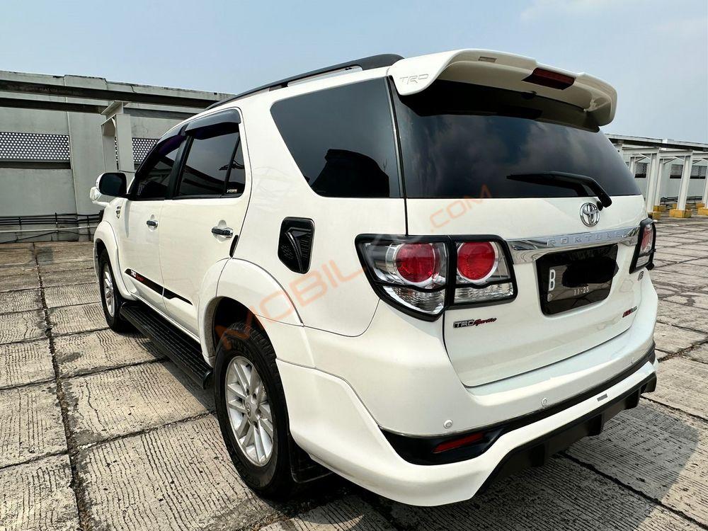 Mobil Toyota Fortuner 2014