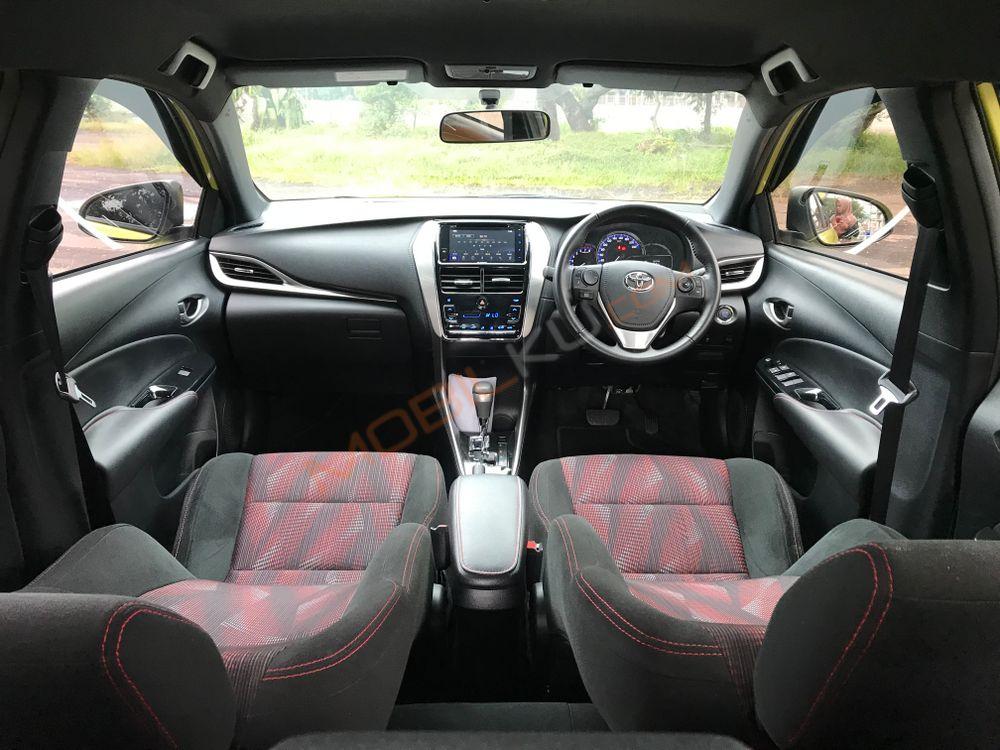 Mobil Toyota Yaris 2020