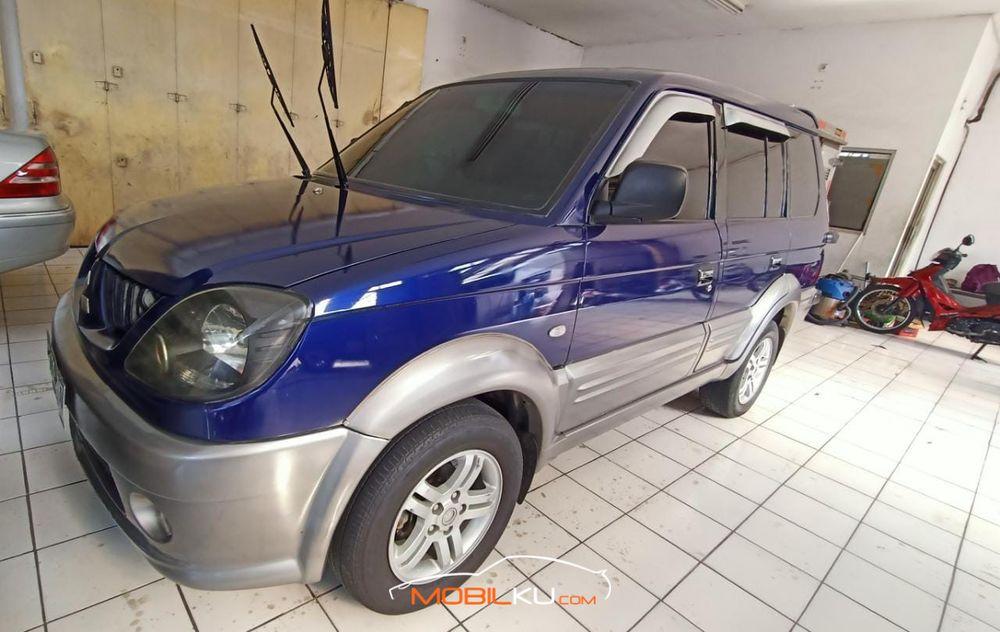 Mobil Mitsubishi Kuda 2005