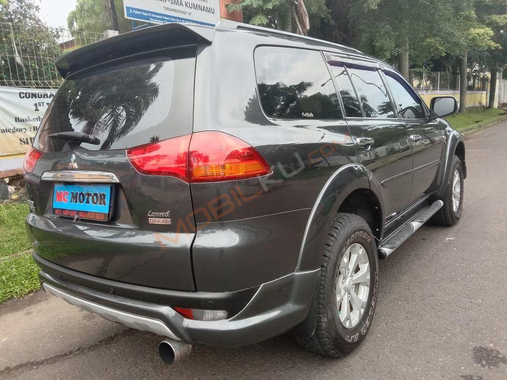 Mobil Mitsubishi Pajero Sport 2013