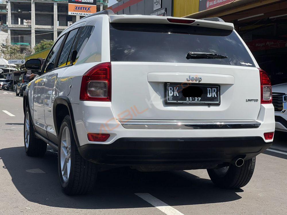 Mobil Jeep Compass 2013