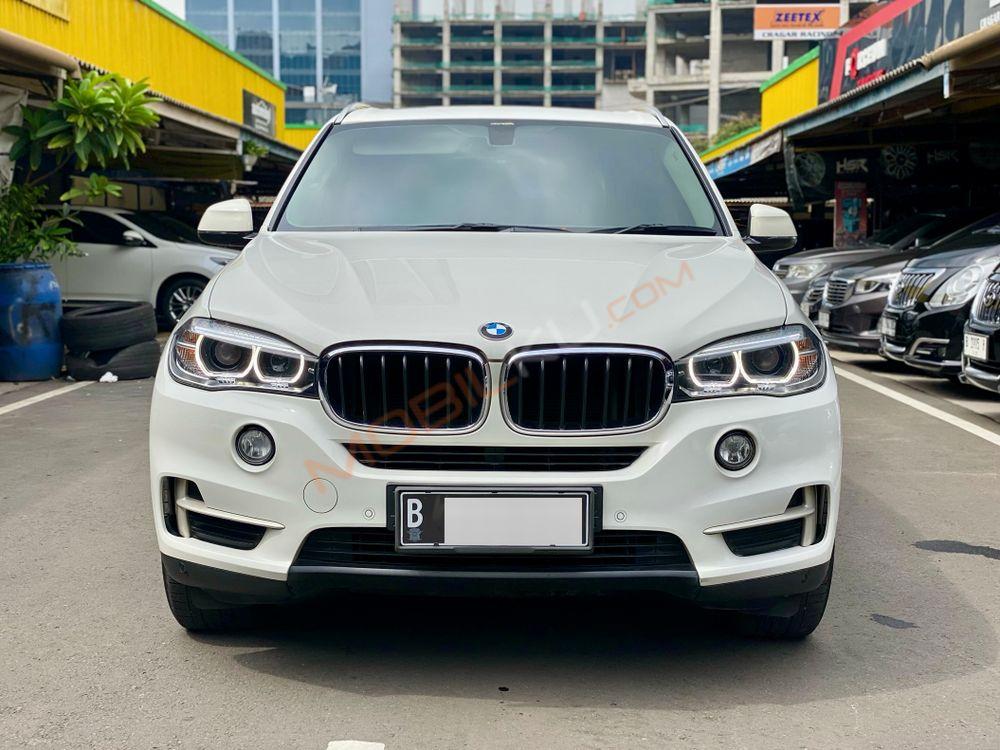 Mobil BMW X5 2017