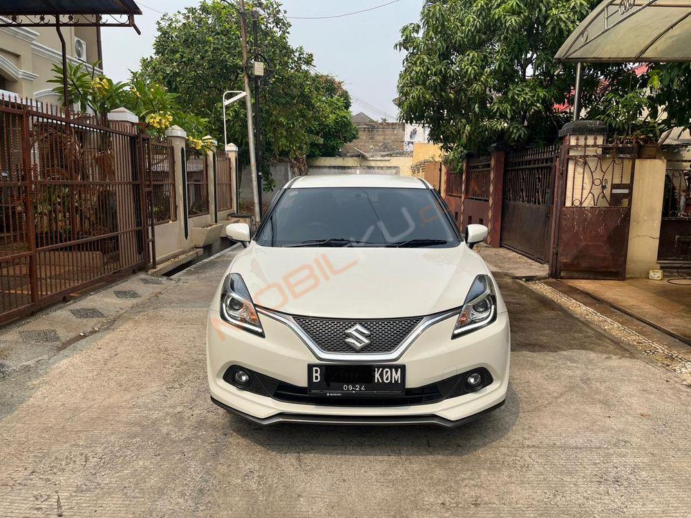 Mobil Suzuki Baleno 2019