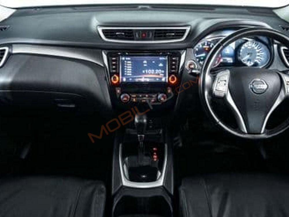 Mobil Nissan X-Trail 2018