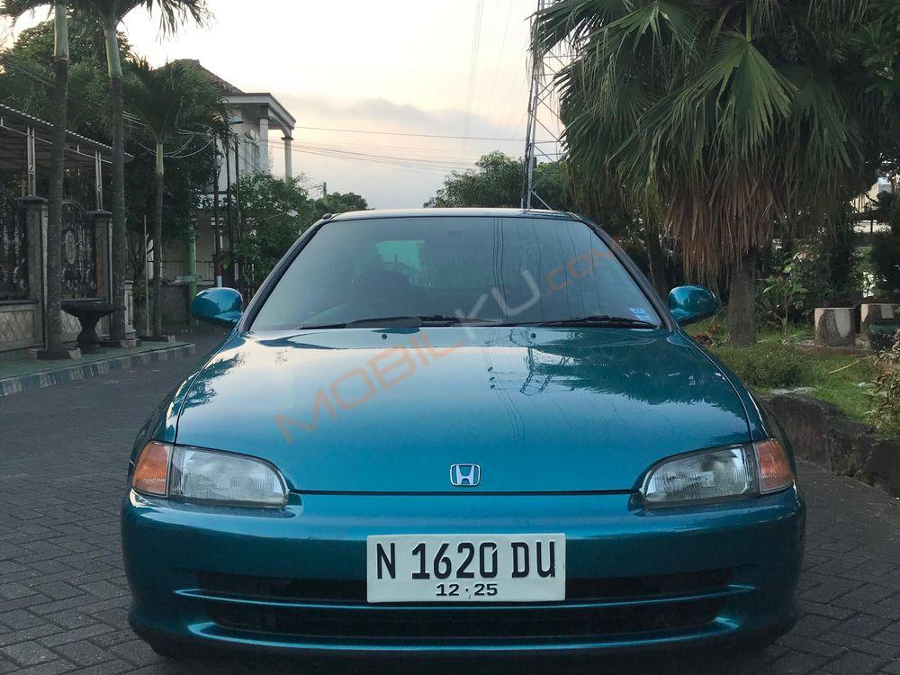Mobil Honda Civic Sedan 1995